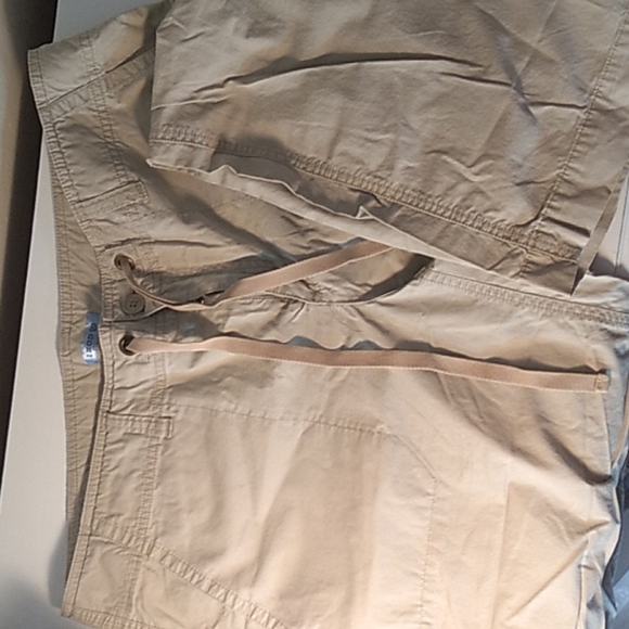 Izod 12 khaki pants - Picture 1 of 4